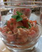 Тартар из тунца с арбузом