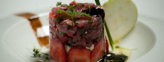 тартар из тунца со свежей клубникой. Шаг 8