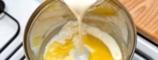 молочно-сырный соус. Шаг 4