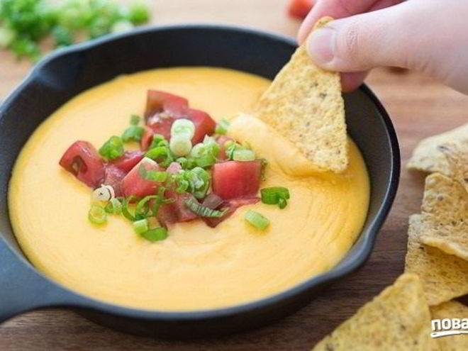 Рецепт сырного соуса к начос