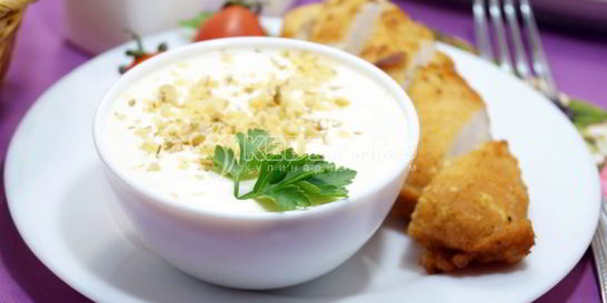 Сырный соус с чесноком