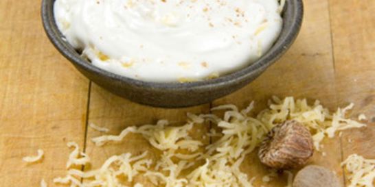 Сырный соус с зеленым луком