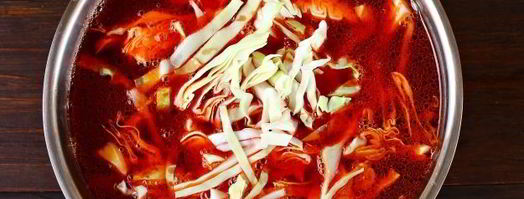 борщ со свеклой, крапивой и яйцом. Шаг 11