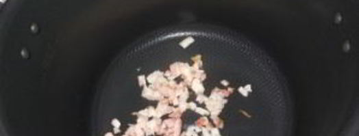 борщ в мультиварке со щавелем. Шаг 4