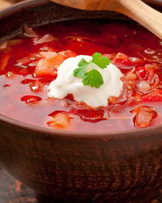 Сытный литовский борщ с картошкой и курицей