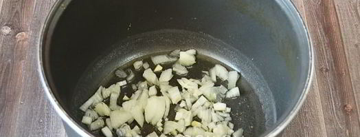 зеленый борщ в мультиварке. Шаг 4