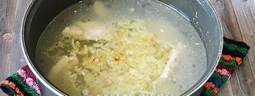 зеленый борщ в мультиварке. Шаг 11