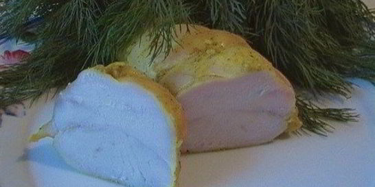 Куриные грудки в бульоне