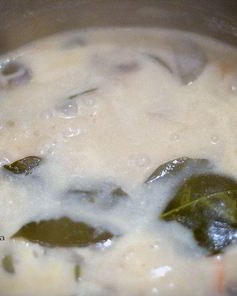 Суп том ям на креветочном бульоне