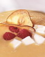 Фруктовый суп с пломбиром