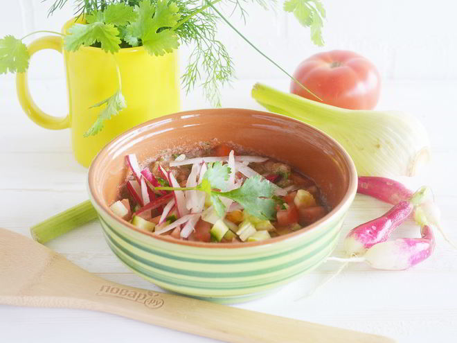 Рецепт гаспачо с редисом и фенхелем