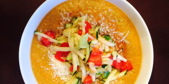 Гаспачо с заправкой из цукини