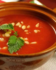 Суп Гаспачо с кедровыми орешками