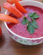 Свекольный гаспачо с петрушкой