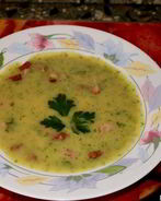 Гороховый суп с беконом и ветчиной