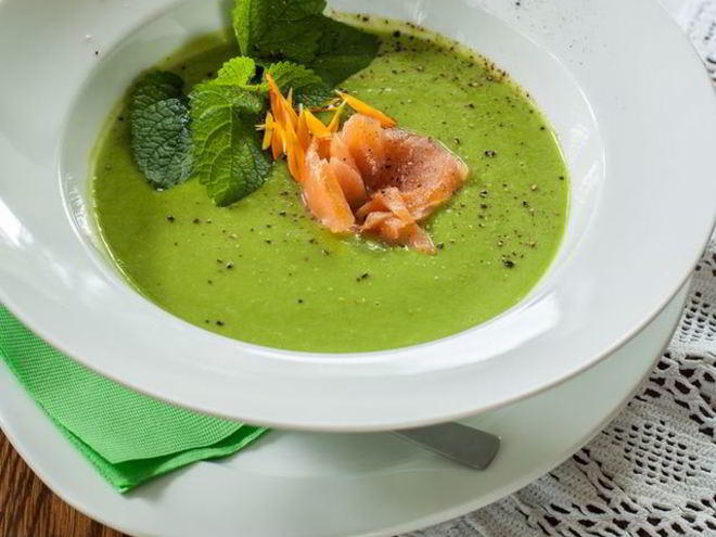 Рецепт горохового супа с копченым лососем