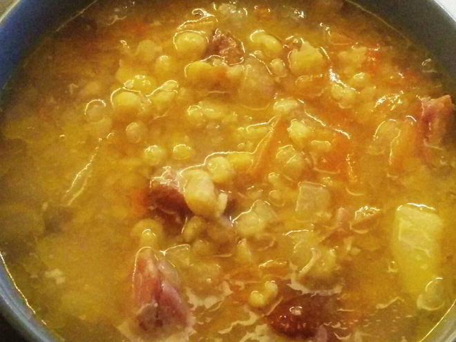 Рецепт горохового супа с копчеными ребрами
