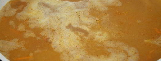 густой гороховый суп с куриной грудкой и чорризо. Шаг 6