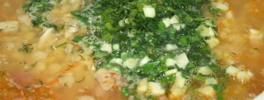 густой гороховый суп с куриной грудкой и чорризо. Шаг 7