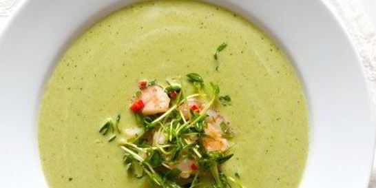 Холодный гороховый суп с креветками
