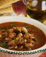 Суп фасолевый с курицей и горохом