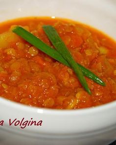 Густой томатный суп с чечевицей