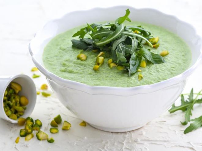 Рецепт холодного супа из кабачков с фисташками