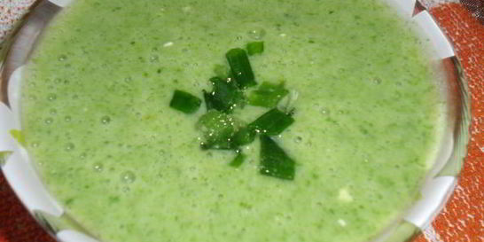 Холодный суп-пюре из листьев белой свеклы