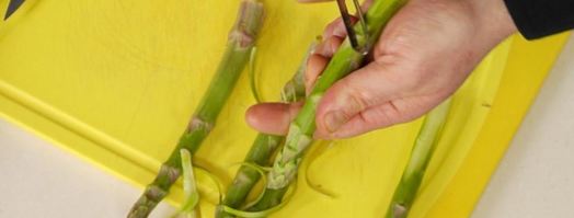 холодный суп-пюре из спаржи и авокадо. Шаг 7