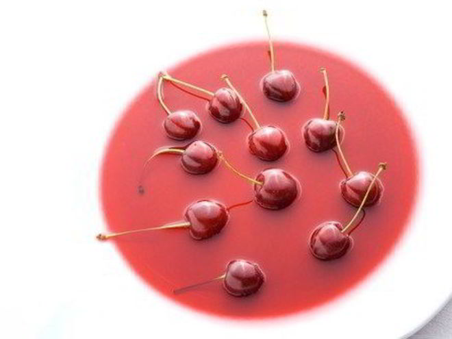 Рецепт холодного вишневого супа с бренди