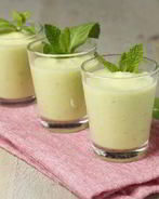 Легкий холодный суп из огурца