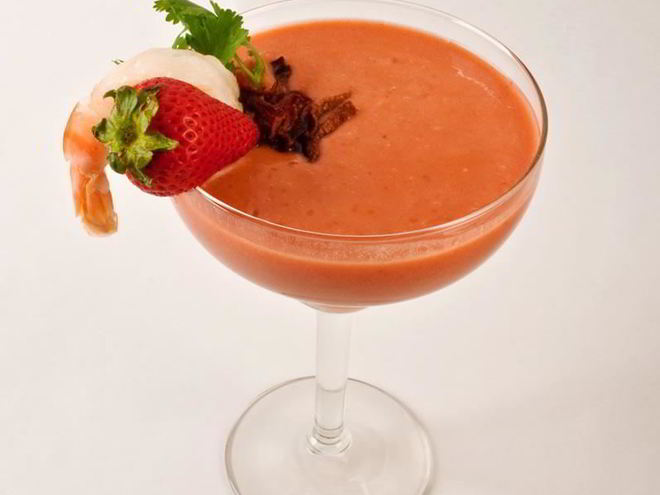 Рецепт томатна-клубничного гаспачо