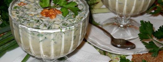 зеленый холодный суп на кефире таратор. Шаг 11