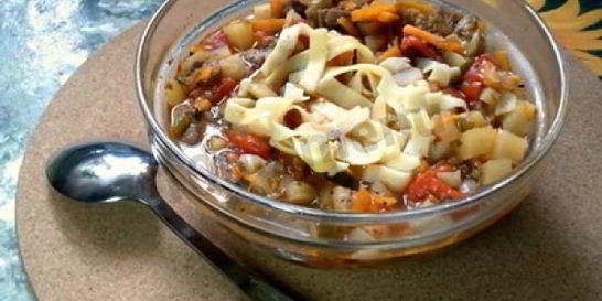 Лагман на костре в казане