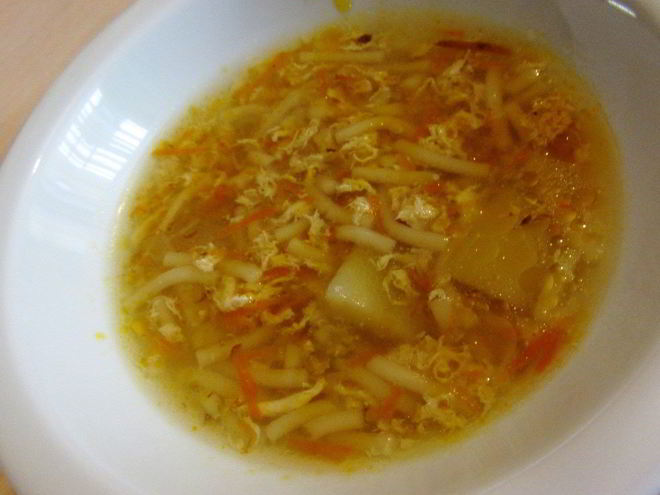 Рецепт легкого супа с яйцом