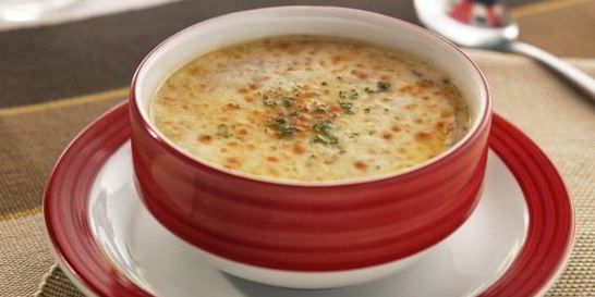 Луковый суп с сыром