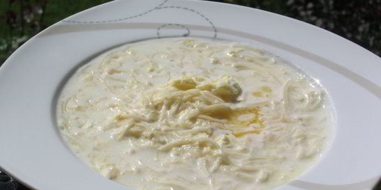Молочный суп-лапша