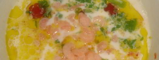 молочный суп по-тайски с курочкой, креветками и помидорчиками черри. Шаг 7