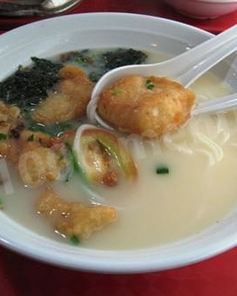 Молочный суп с картофелем и сельдью