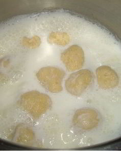 Молочный суп с картофельными клецками