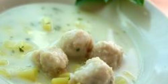 Молочный суп с рыбными фрикадельками