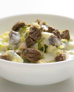 Окрошка на кефире с говядиной