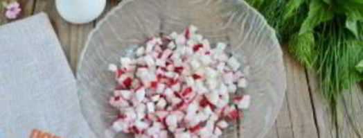 окрошка на кефире с крапивой и мятой. Шаг 3