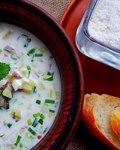 Окрошка на сметане с мясом