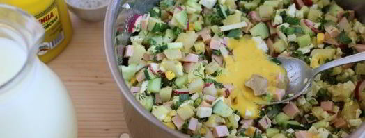 окрошка с колбасой на сыворотке. Шаг 18