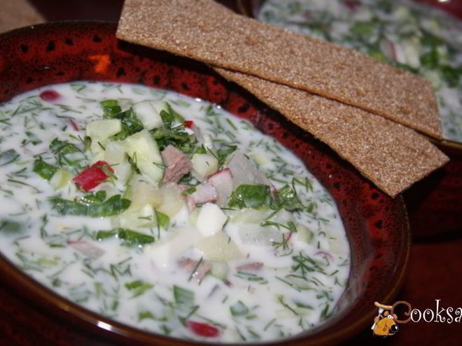 Рецепт весенней окрошки с отварной говядиной на кефире и минералке