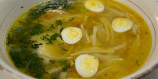 Куриный суп с лапшой и овощами