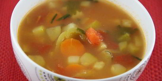 Легкий суп из летних овощей с рисом