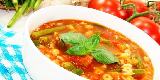 Минестроне с консервированными помидорами