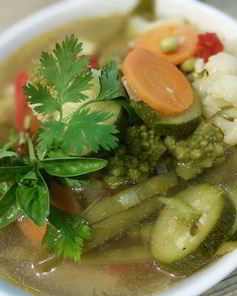 Минестроне с песто